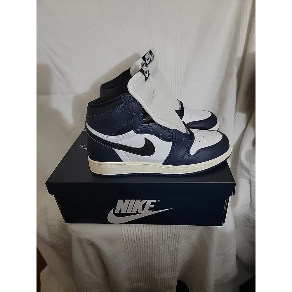 Air Jordon 1 Retro High OG GS Size 6.5 FD1437-401‎